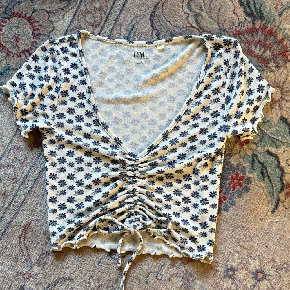 Floral Print Ruched Boho Country Crop Top - Blue and White